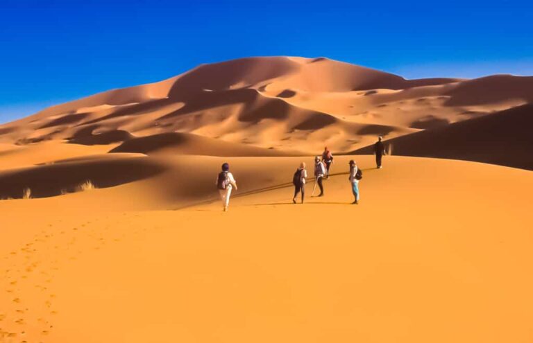 Wüste, wandern, Dünen - Gruppe