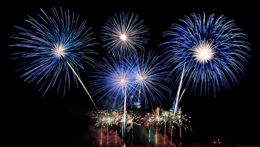 Feuerwerk in der Bucht von Funchal