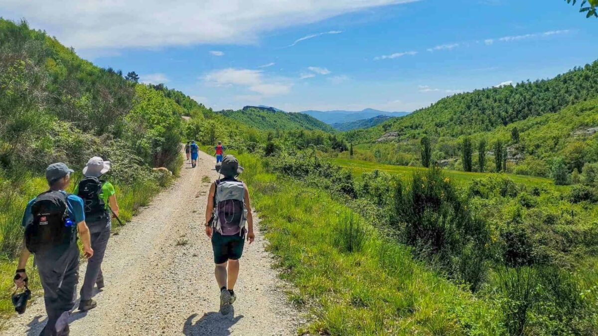 HELLER_wanderung-montone-umbrien-cweltweitwandern-1-1680×944-c-center