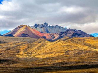 Ein Bild des Vulkan Tunupa in Bolivien