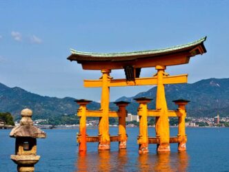 Eine Bild des schwimmenden Torii auf Miyajima